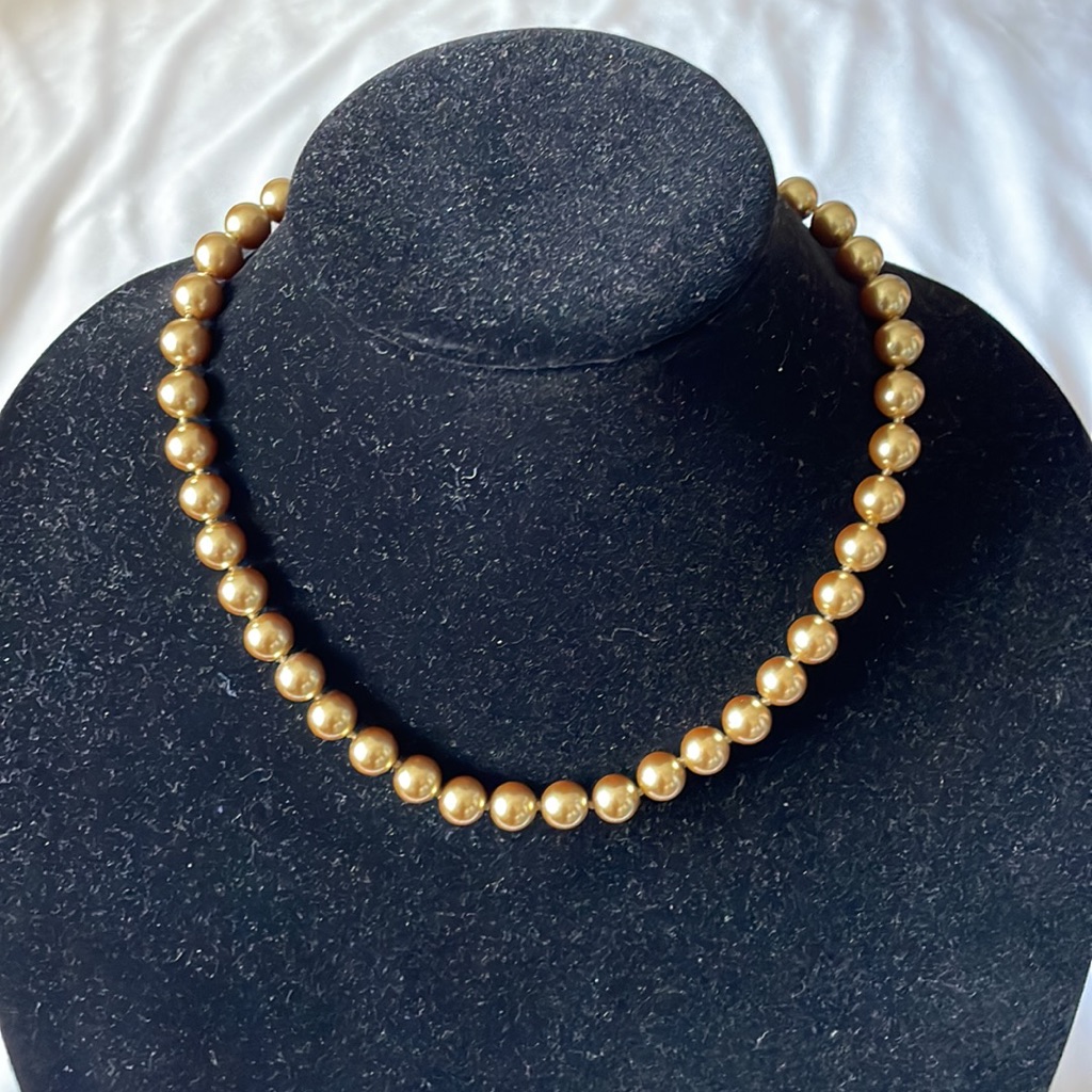 Kissaka Signed Bronzy Gold Pearl Hand Knotted Necklace Chocker